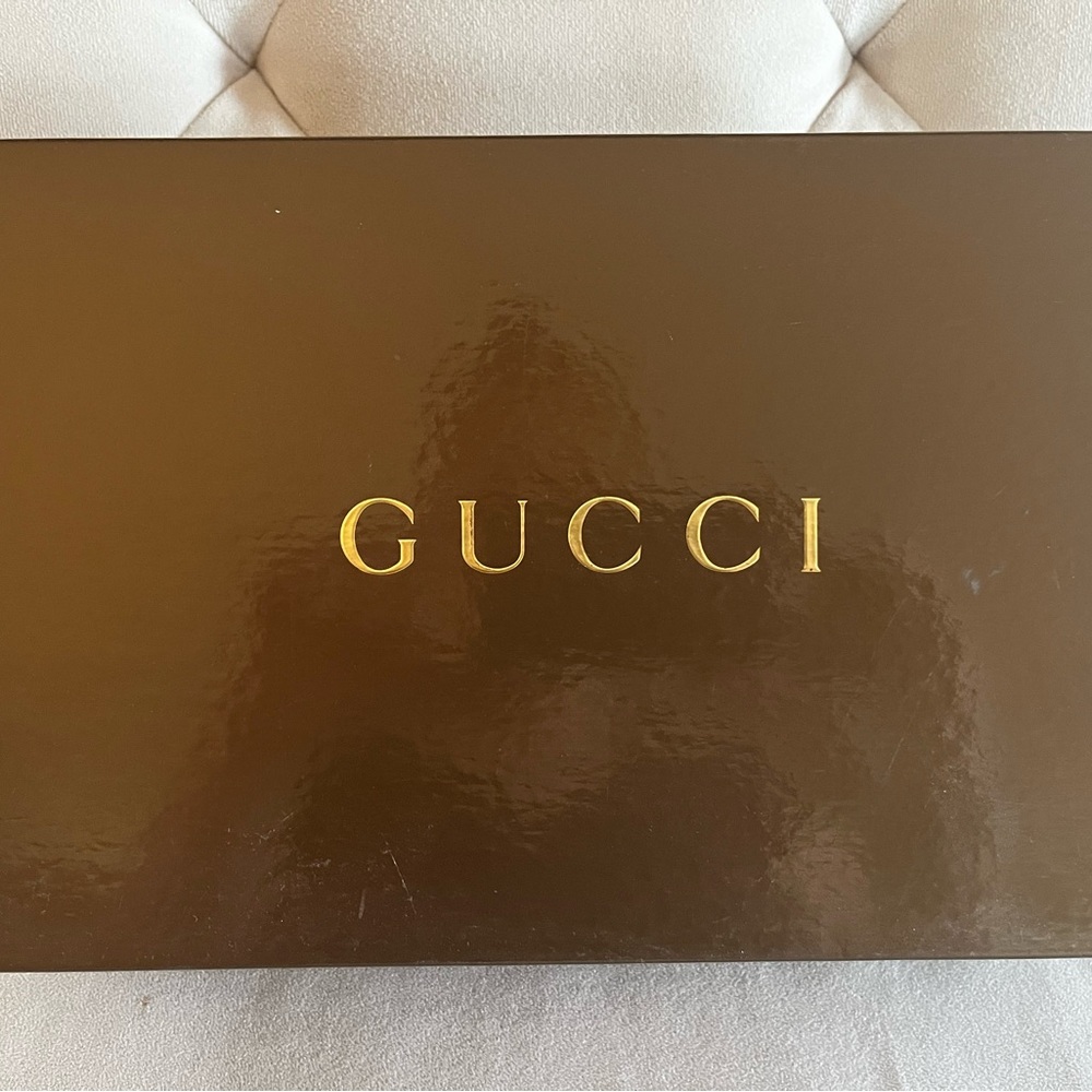 Gucci “vintage” sneakers. Size 39 (US8) - Picture 7 of 7